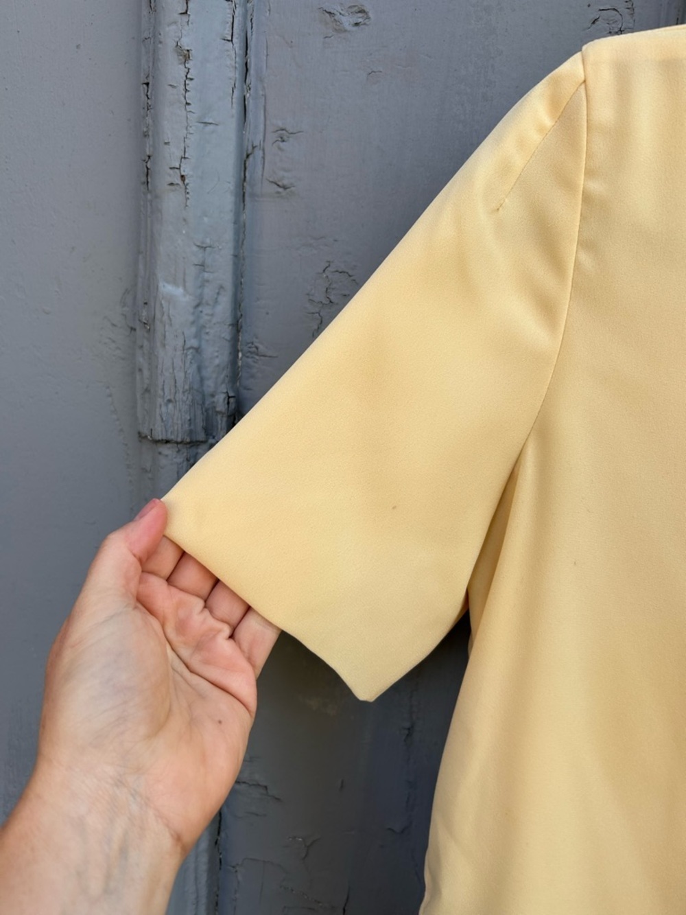 Babaton Yellow Randy Blouse, size Small - Picture 5 of 7